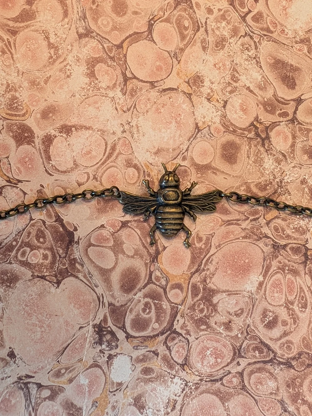 Vintage-Inspired Brass Bee Charm Bracelet - Women's Jewelry